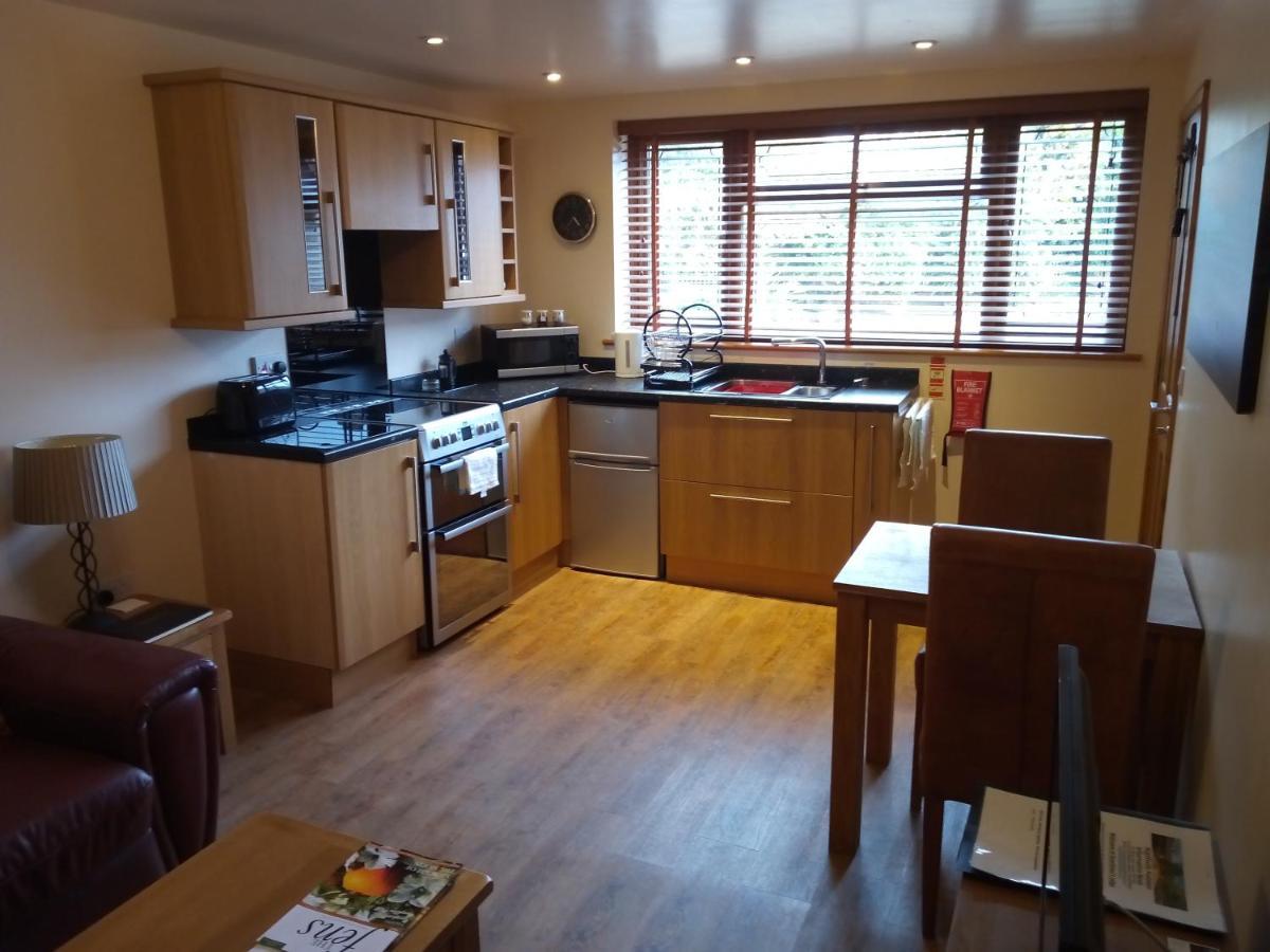 פטרבורו Highfields Holidays Bed & Breakfast מראה חיצוני תמונה