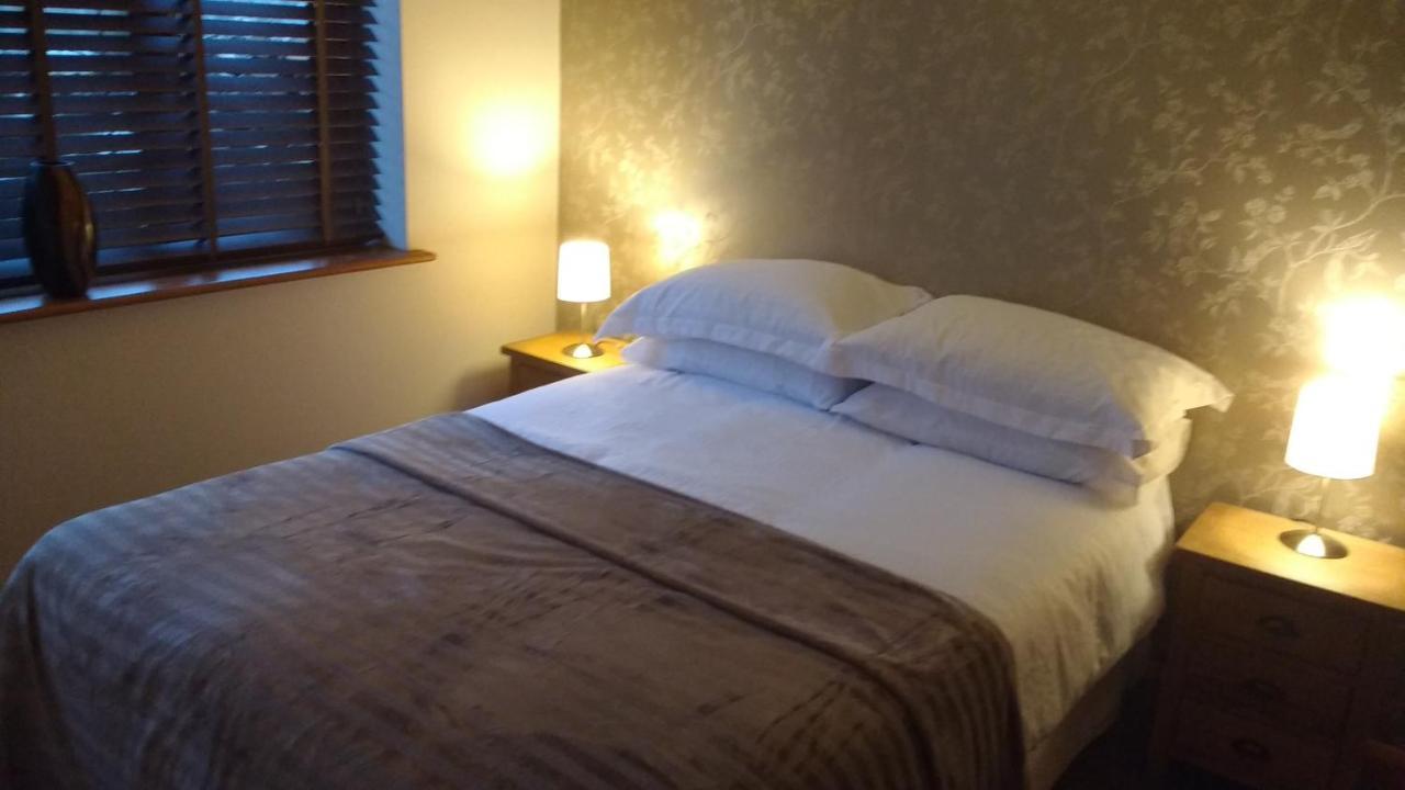 פטרבורו Highfields Holidays Bed & Breakfast מראה חיצוני תמונה