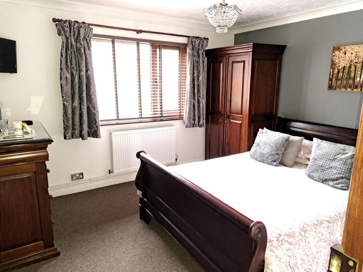 פטרבורו Highfields Holidays Bed & Breakfast מראה חיצוני תמונה