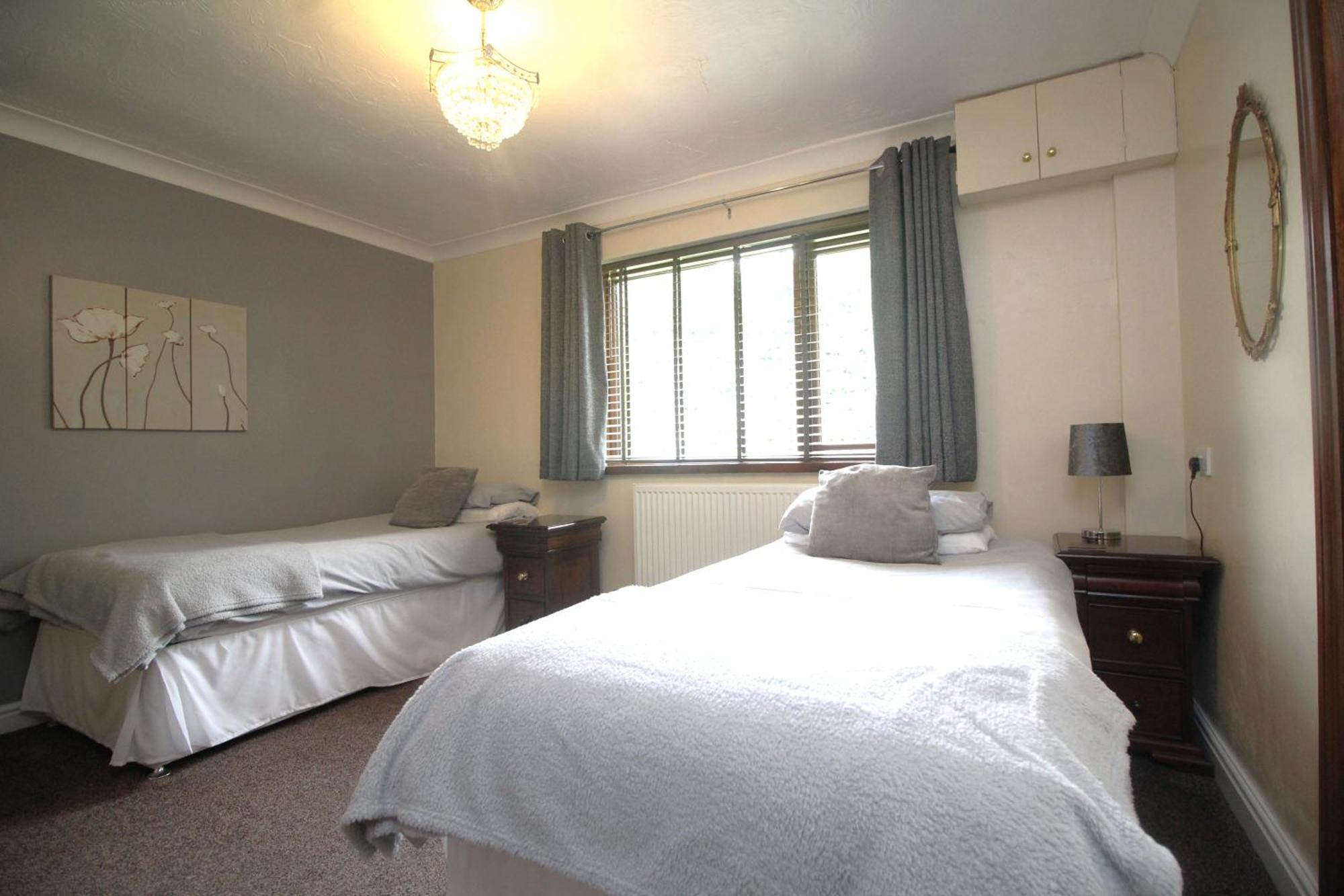 פטרבורו Highfields Holidays Bed & Breakfast מראה חיצוני תמונה